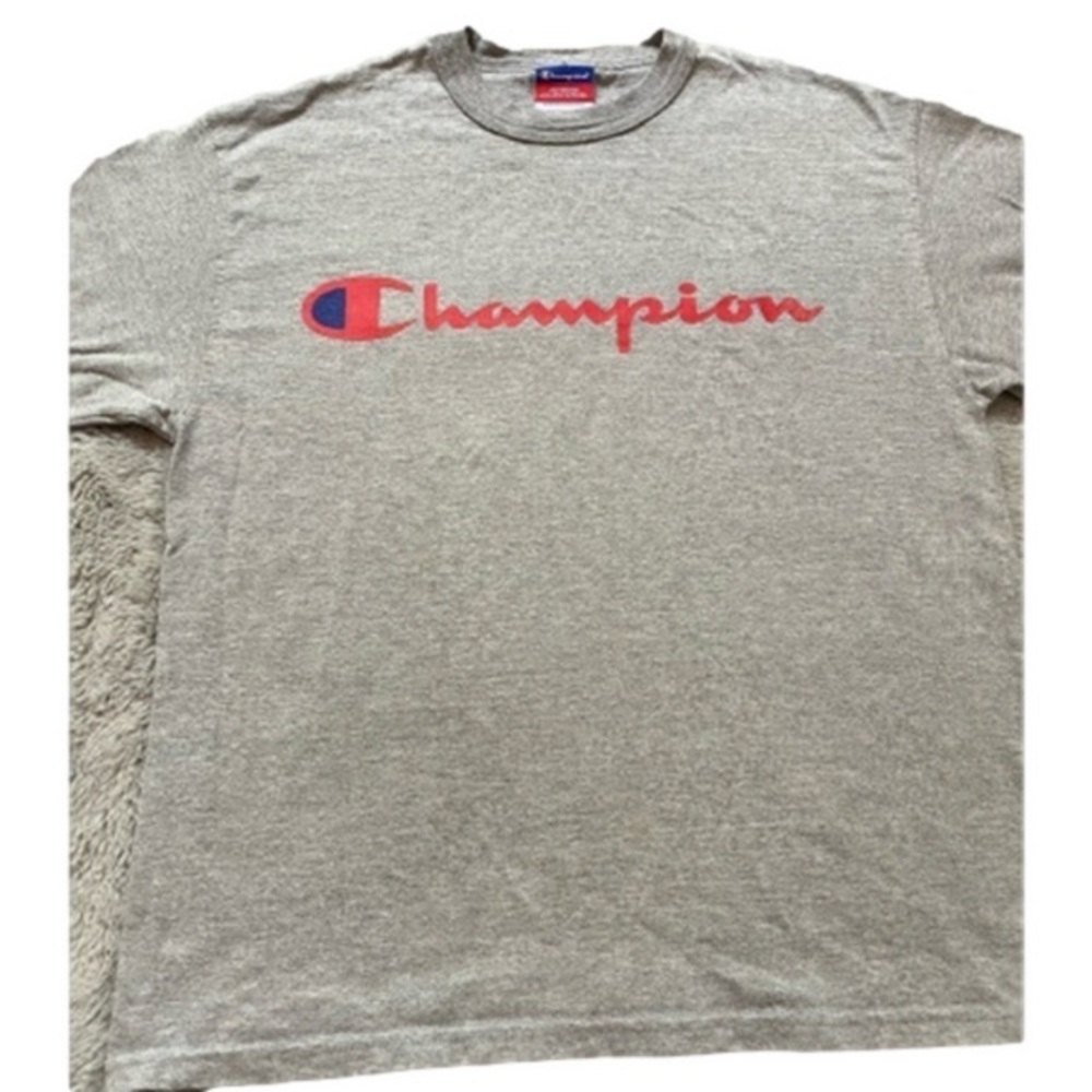 Champion grey t-Shirt, teen mens size small, EUC